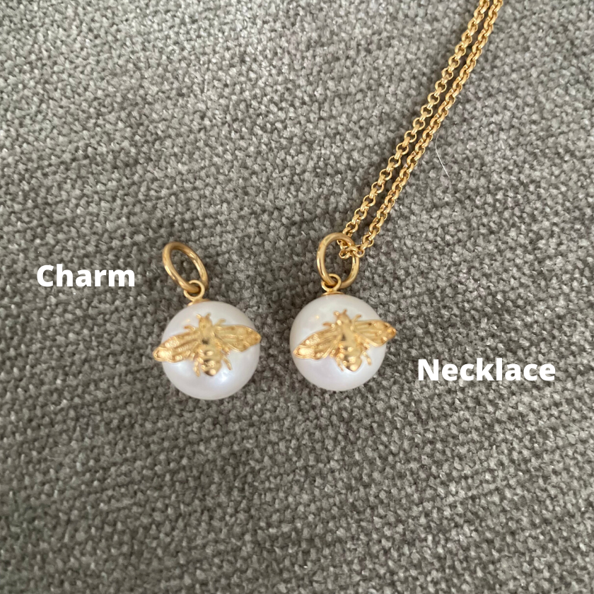 5 Gold Bee Charms with Faux Pearl chs5594